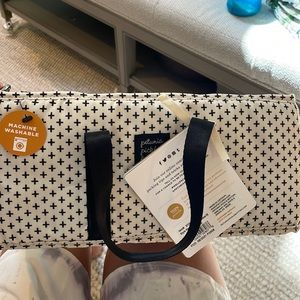 Petunia pickle bottom intermix system. Never used. Still has tags.